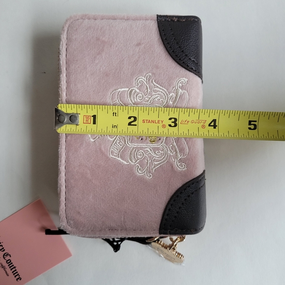 Juicy Couture "Juicy For All" Dusty Blush  Zip Around Wallet - Picture 11 of 11